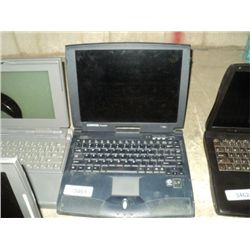 COMPAQ PRESARIO 1200 LAPTOP