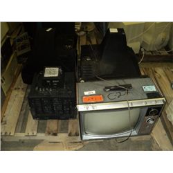 PALLET: 4 TV'S