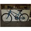 Image 1 : Huffy 10 Speed Daytona APT Al Terrain Blue Bike