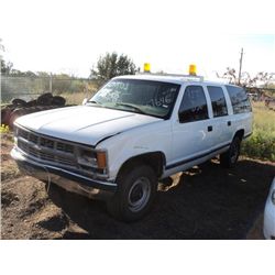 1999 Chevrolet 2500 Suburban Wrecked 193,435 Miles