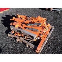 Pallet: 8 New Holland 3  Point Arms