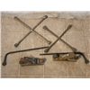 Image 1 : 2 Planers, 2 Tire Irons & 2 Star Wrenches