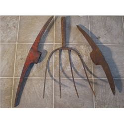 2 Pick Heads And A Pitch Fork Head