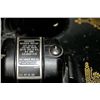 Image 2 : Singer Model 221 featherweight quilters sewing