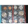 Image 2 : 1971 US Mint Coin Set; P&D Mints; UNC