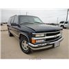 Image 2 : 1999 - CHEVROLET SUBURBAN