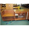 Image 10 : TABLES & CABINET