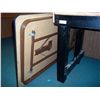Image 15 : TABLES & CABINET