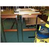 Image 5 : STEPPERS & TABLES