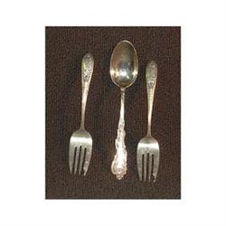Twelve pieces of sterling flatware. Six salad