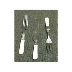 Alvin. Six mother-of pearl knives with sterli