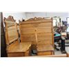 Image 1 : 3 PIECE OAK BEDROOM SET