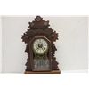 Image 2 : GINGERBREAD CLOCK