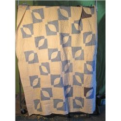 Hand Stitched Quilt Blue & White Pattern