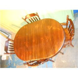 59" Long Oval Dinner Table With 4 Matching Chairs