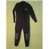 Image 1 : 2 Piece Like New Large Scuba Max Wet Suit