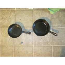 2 Cast Iron Skillets