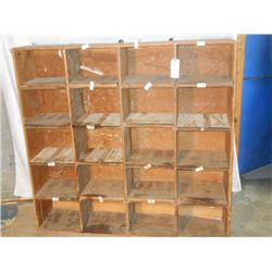 58 In X 60 1/4in 20 Bin Wine Holder