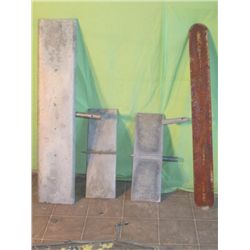 Two 4' & Two 2' Metal Concrete Floats