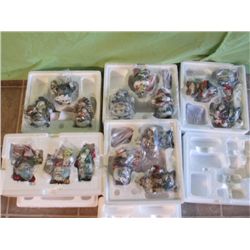 15 Collectable Thomas Kinkade Ornaments