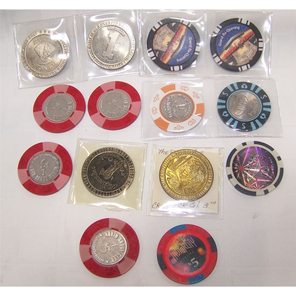 (14X) 14 CASINO CHIPS MANY RARE.
