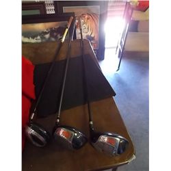 3-Drivers 1-9.5 Titles 50" Stealtht, 1-Ignite #460,  1-Ignite 410 all with Graphite Shafts very  nic