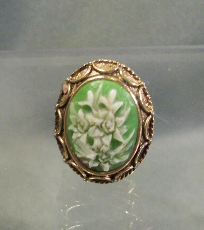 Vintage Vanda Cameo Perfume Locket Ring