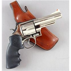 Smith & Wesson Mdl 29-4 Cal .44mag SN:BBL2721Double action 6 shot revolver chambered in  .44 magnum.