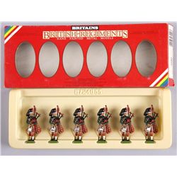 British Regiment Toy SoldiersIncludes 6 Black Watch Tigers, like new in  original box.