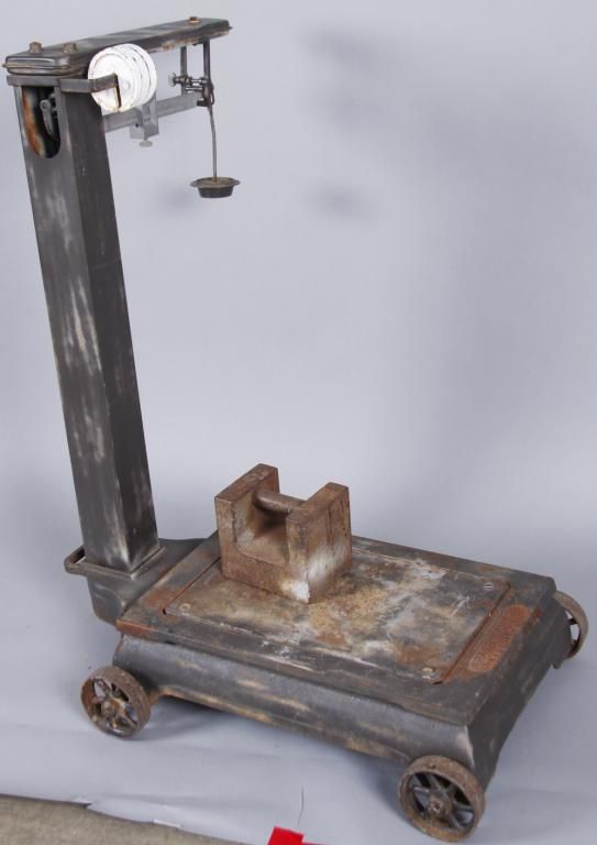 Antique Fairbanks ScaleUsed in Meat packing or Fruit Industrial type