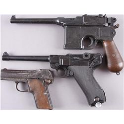 Box Lot of Non-Gun/Parts Guns OnlyIncludes a non-gun Luger, non-gun Broomhandle  and a Wafenfabrik S