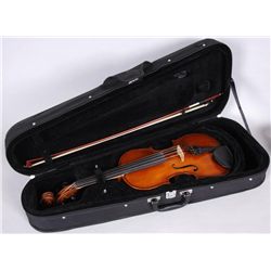 Beautiful Romanian Made 15" ViolaIncludes a bow and case, ebony fittings,  beautiful condition.
