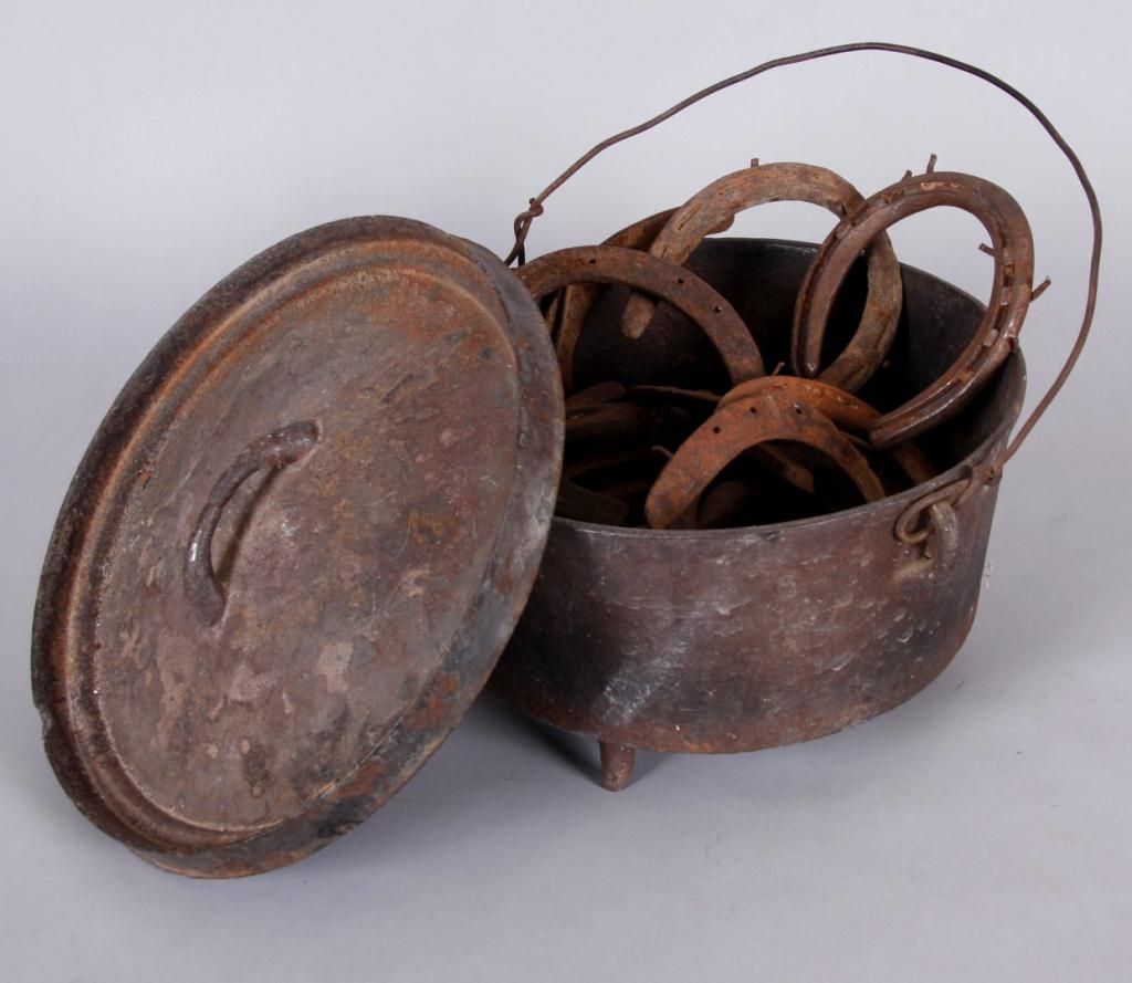 Cast Iron Cowboy Cooking Pot