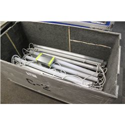 MOBILE DINO STYLE CASE AND LIGHTING BARS