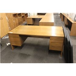 OAK DOUBLE PEDESTAL EXECUTIVE DESK