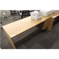 OAK SINGLE PEDESTAL EXECUTIVE DESK