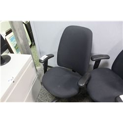 BLACK TASK CHAIR