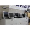 Image 2 : LOT OF 24 HP 17" MONITORS