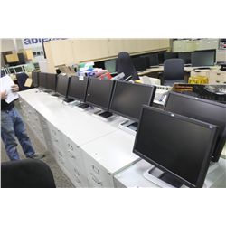 LOT OF 9 HP 20  LCD MONITORS