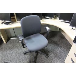 GREY MIDBACK TASK CHAIR