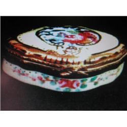 Limoges Porcelain Shell Shaped Hand painted Box.