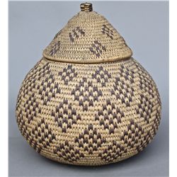 Native American Indian Old Woven Basket, woven lid. …