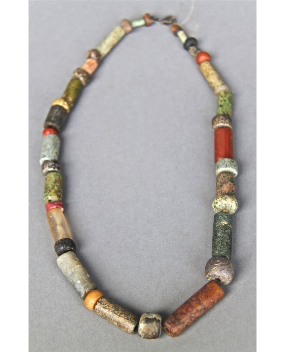 Trade bead necklace Outlet