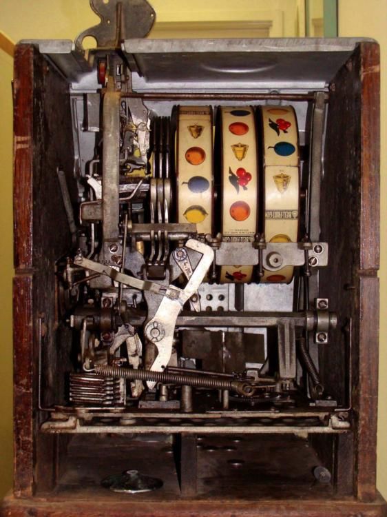 Watling Antique Nickel Slot Machine 1929-35