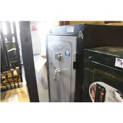 LARGE GUN SAFE NO COMBO