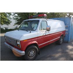 1991 RED/WHITE FORD ECONOLINE CARGO VAN 117,894KM