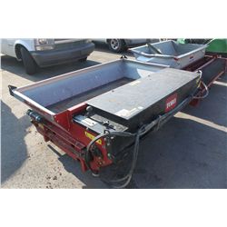 TORO TOP DRESSER 1800 PRECISION SPREADER