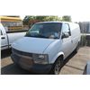 Image 1 : 2001 WHITE CHEVROLET ASTRO CARGO VAN 376,982KM GAS