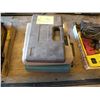 Image 1 : tap & die set, [2] cordless drills