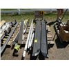 Image 1 : pallet w/bed rails, runing board